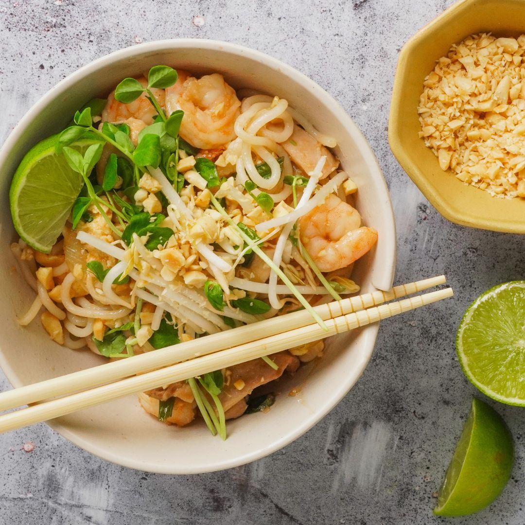 Wokka Noodles Recipes -- Prawn & Chicken Pad Thai. Image 2.